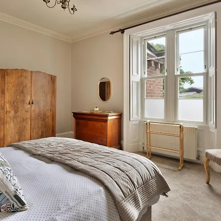 Finest Retreats - Spinney Corner How