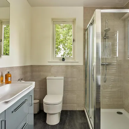 Finest Retreats - Spinney Corner *